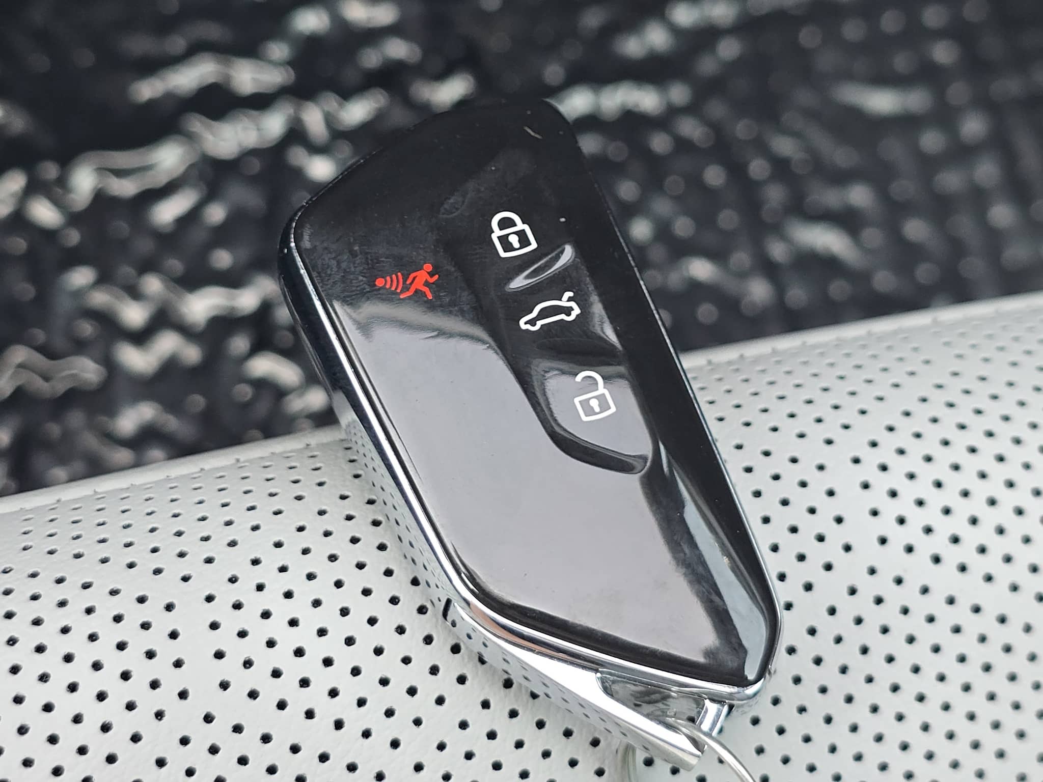 2026 Volkswagen ID.4 - Image 28