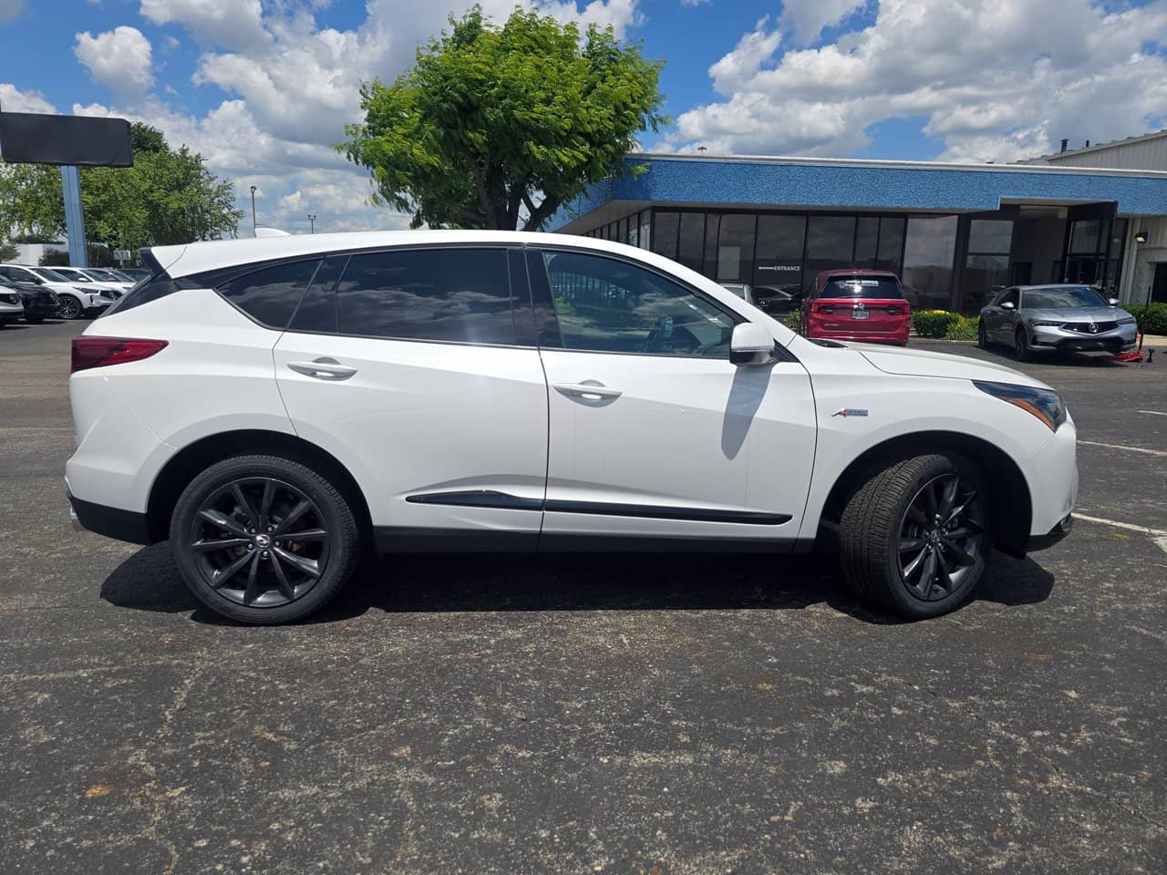 2026 Acura RDX - Image 3