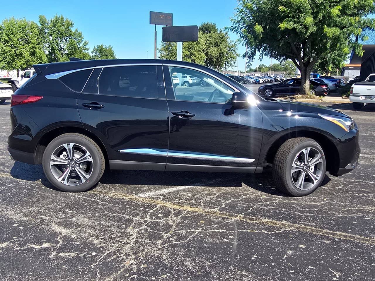 2026 Acura RDX - Image 3