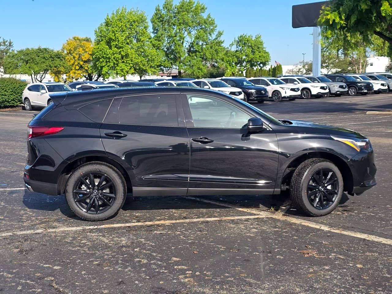 2026 Acura RDX - Image 3