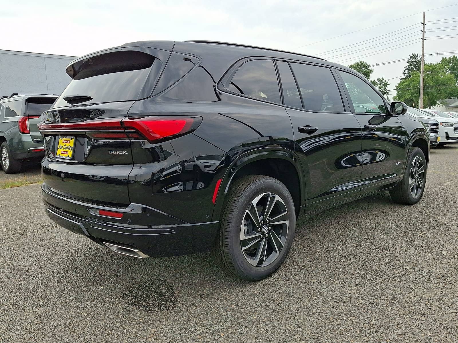 2026 Buick Enclave - Image 3
