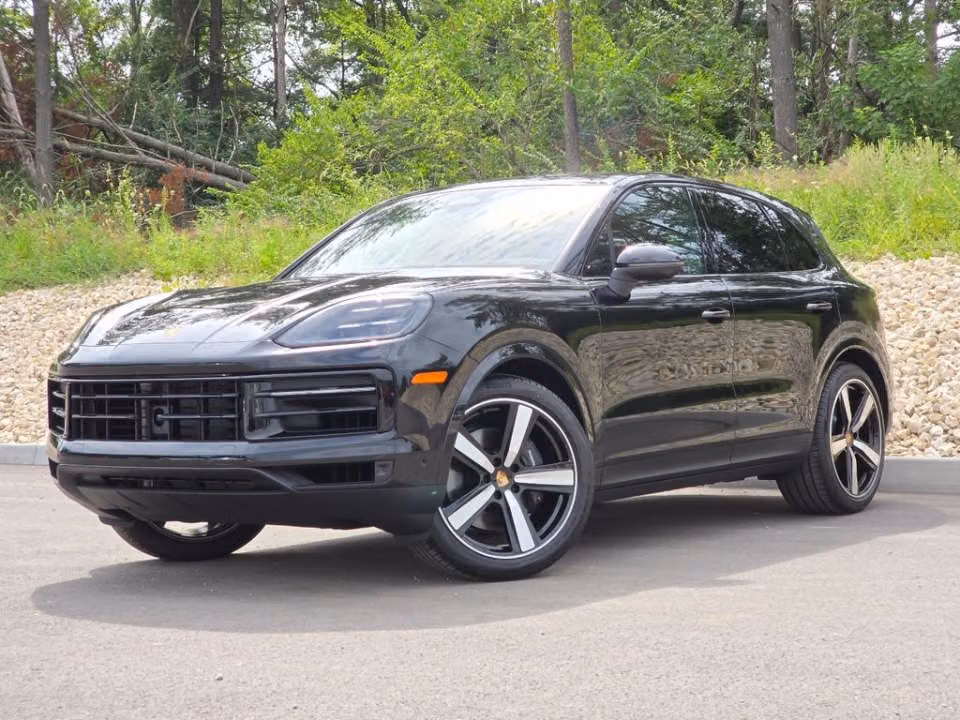 2026 Porsche Cayenne - Image 3
