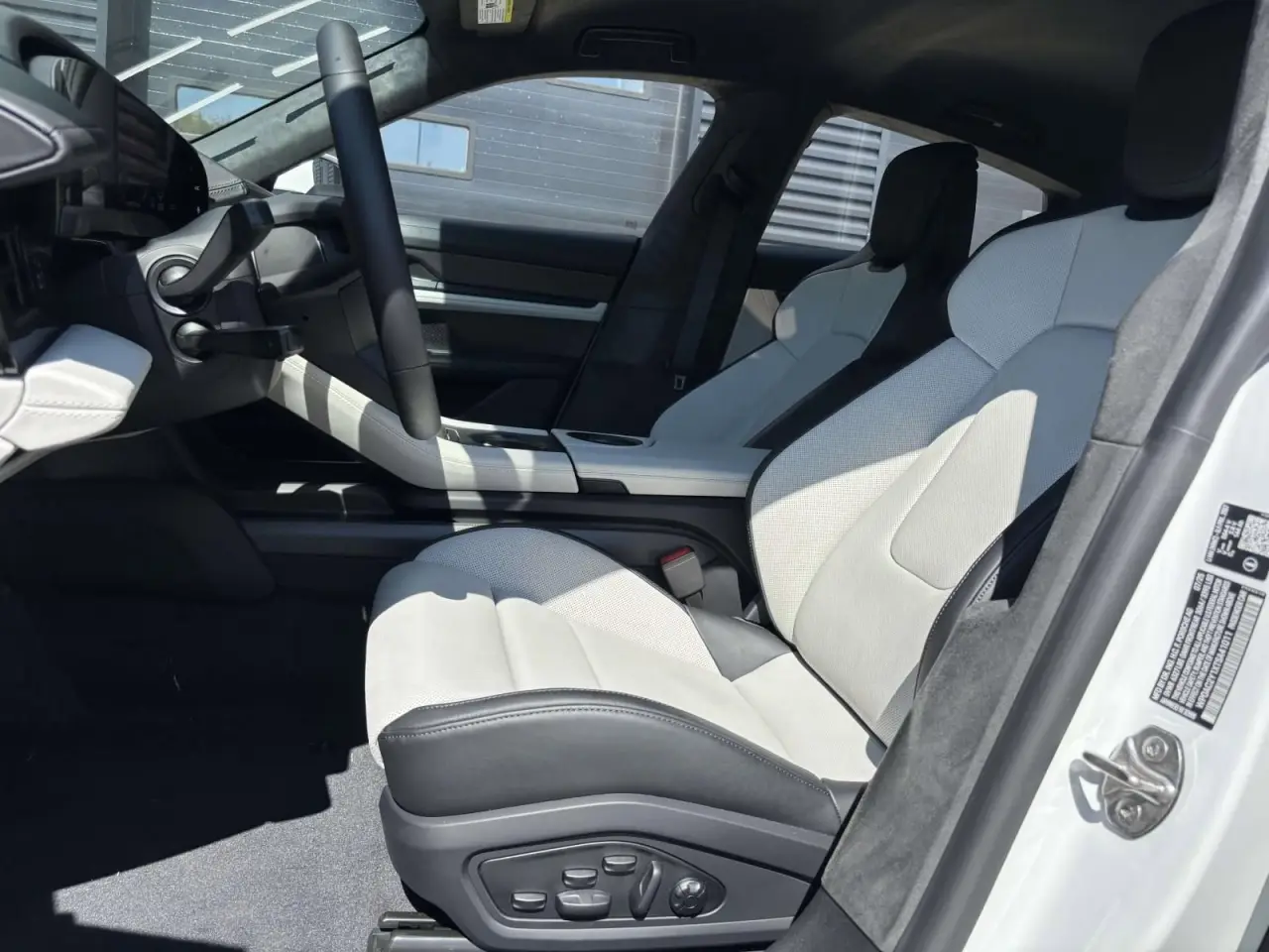 2026 Porsche Taycan - Image 40