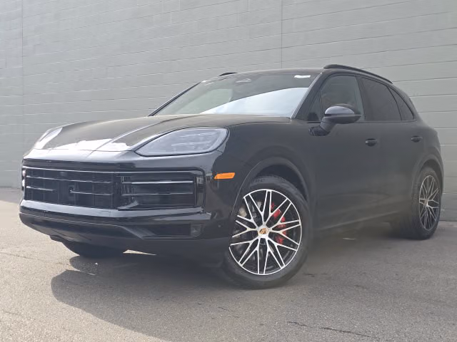 2026 Porsche Cayenne - Image 2