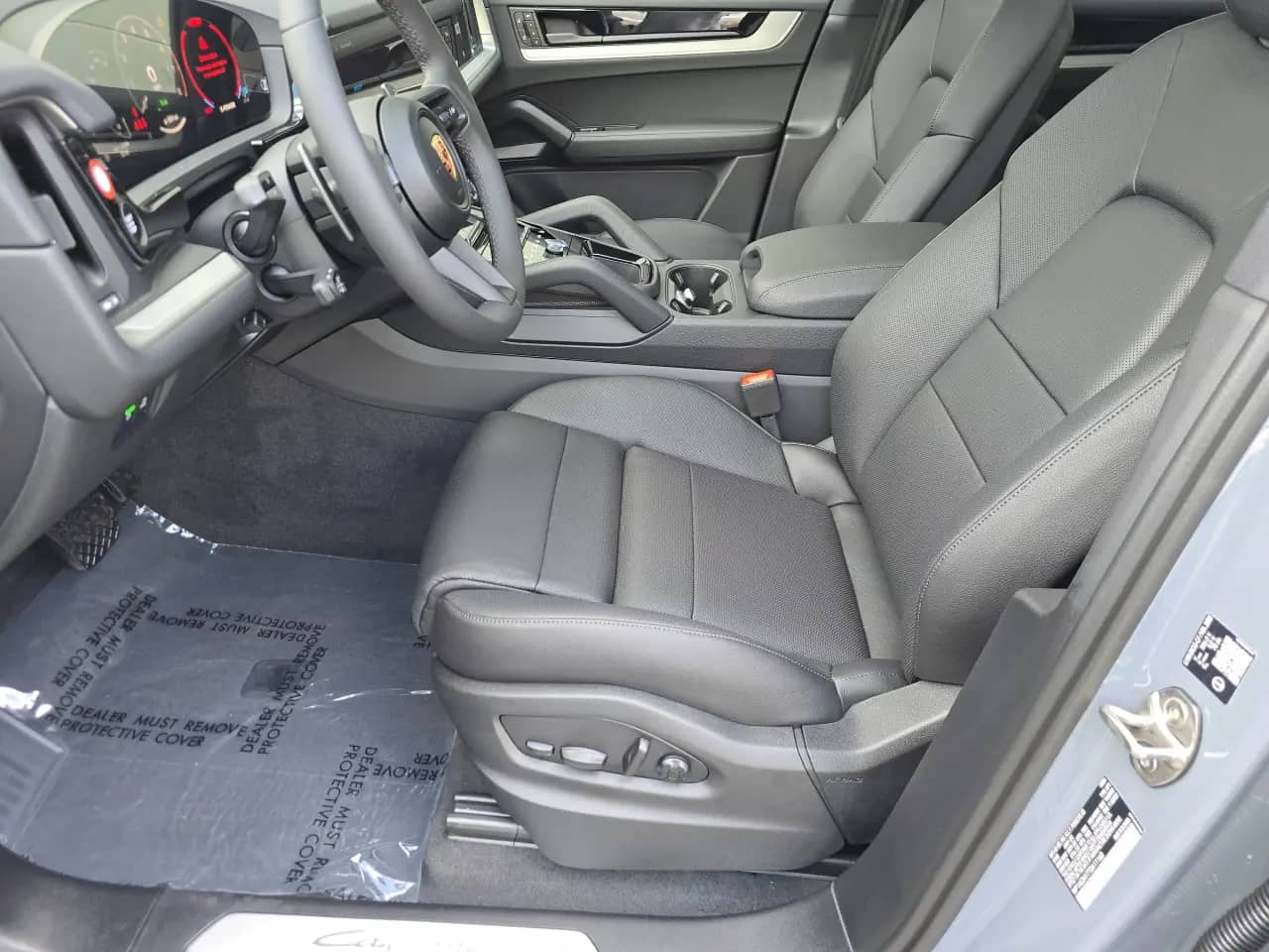 2026 Porsche Cayenne - Image 40
