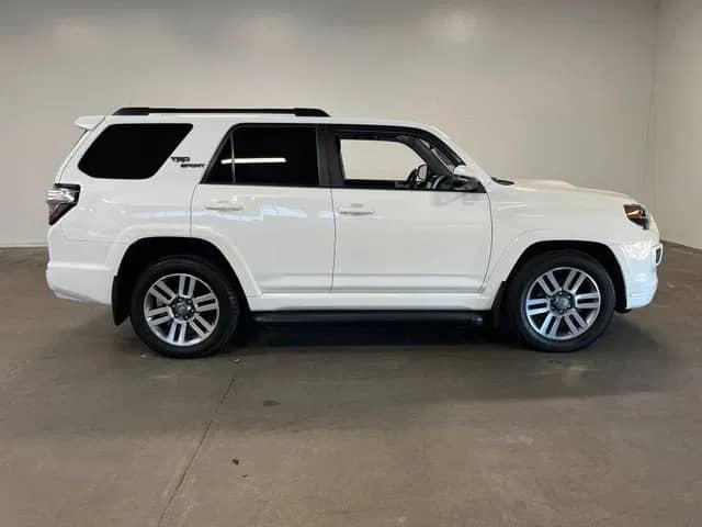 2023 Toyota 4Runner - Image 2