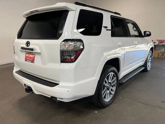 2023 Toyota 4Runner - Image 3