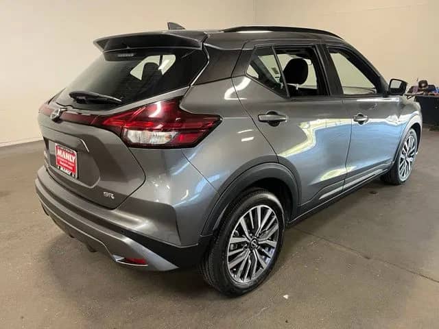 2024 Nissan Kicks - Image 3