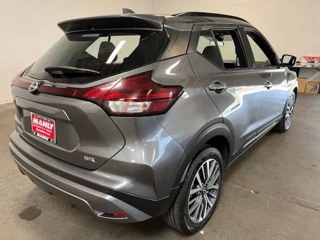2024 Nissan Kicks - Image 3