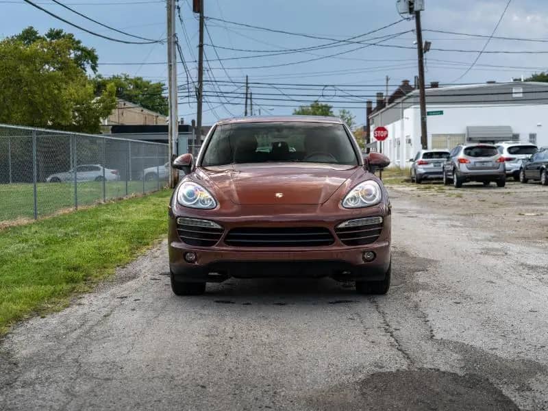 2012 Porsche Cayenne - Image 2