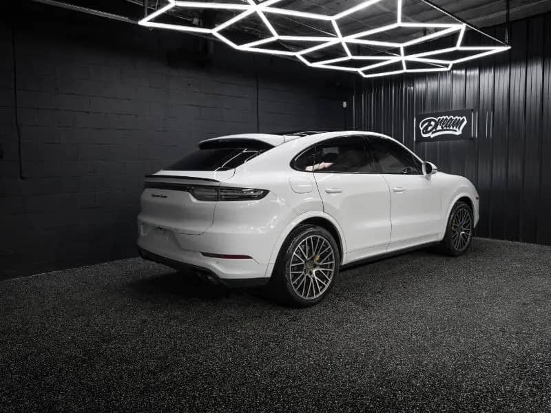 2020 Porsche Cayenne Coup - Image 3