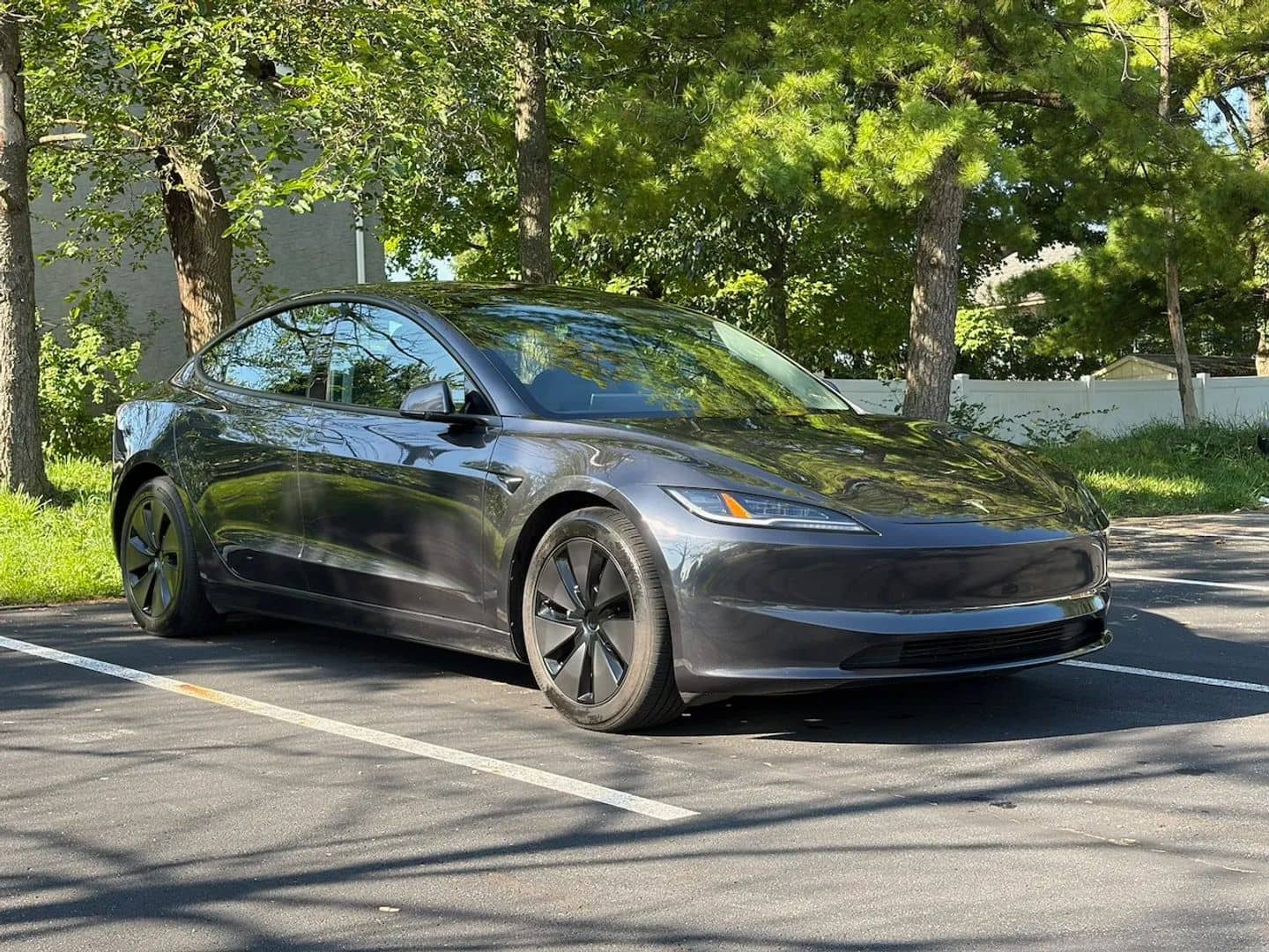 2024 Tesla Model 3 - Image 2