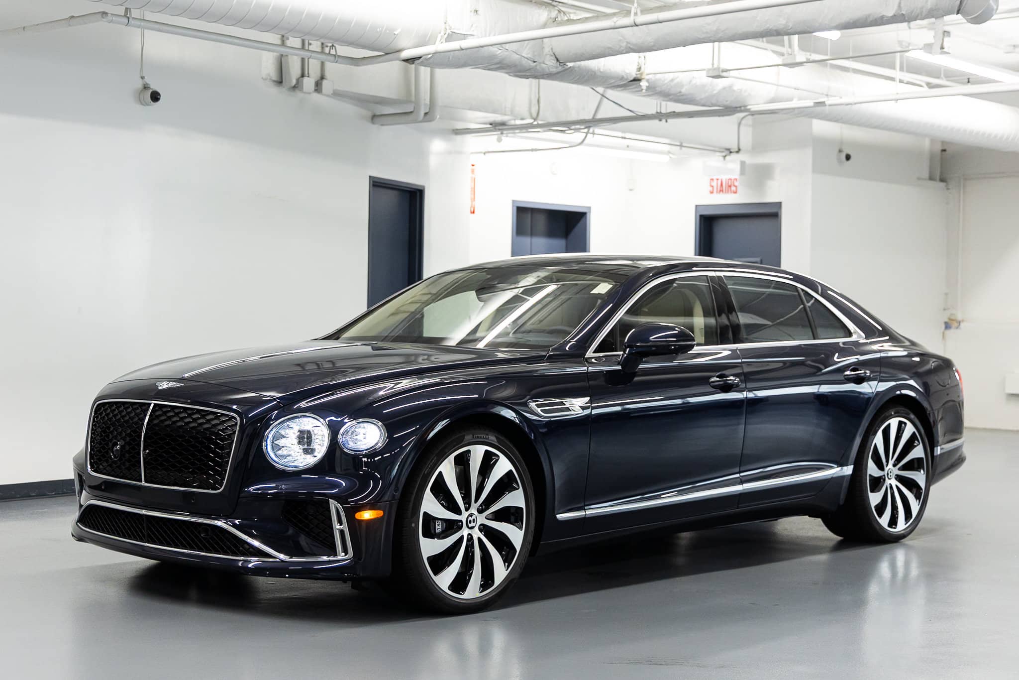 2026 Bentley Flying Spur - Image 1