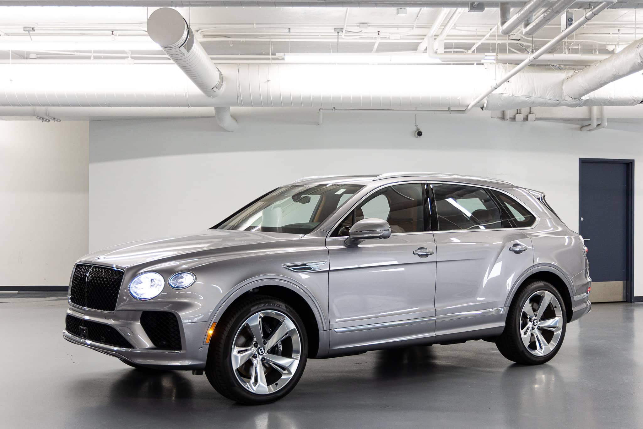 2026 Bentley Bentayga - Image 1