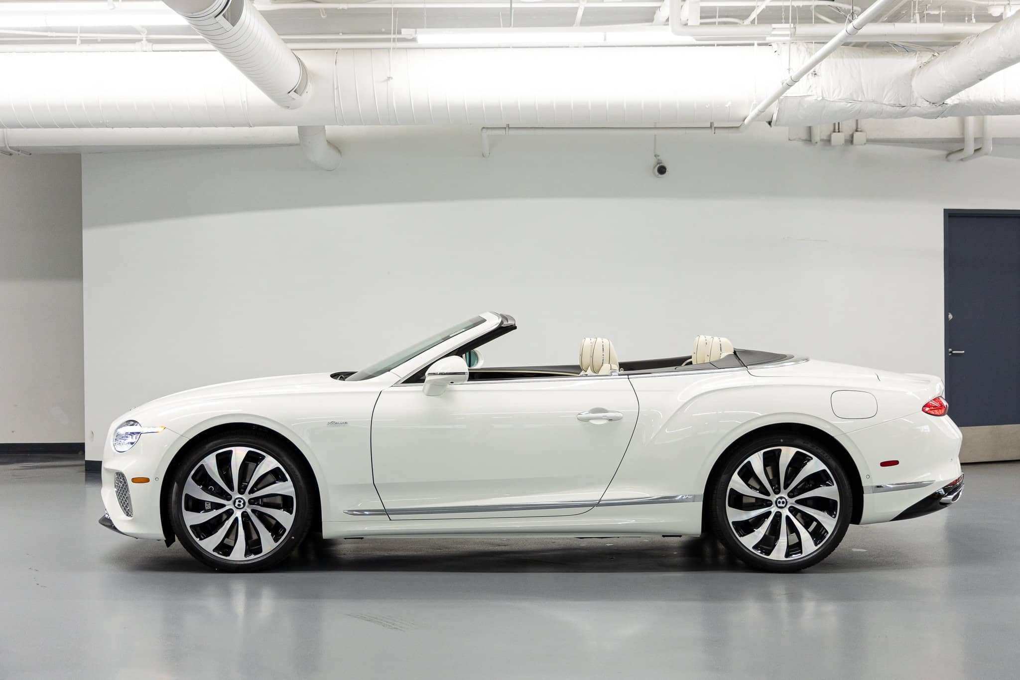 2026 Bentley Continental GTC - Image 2