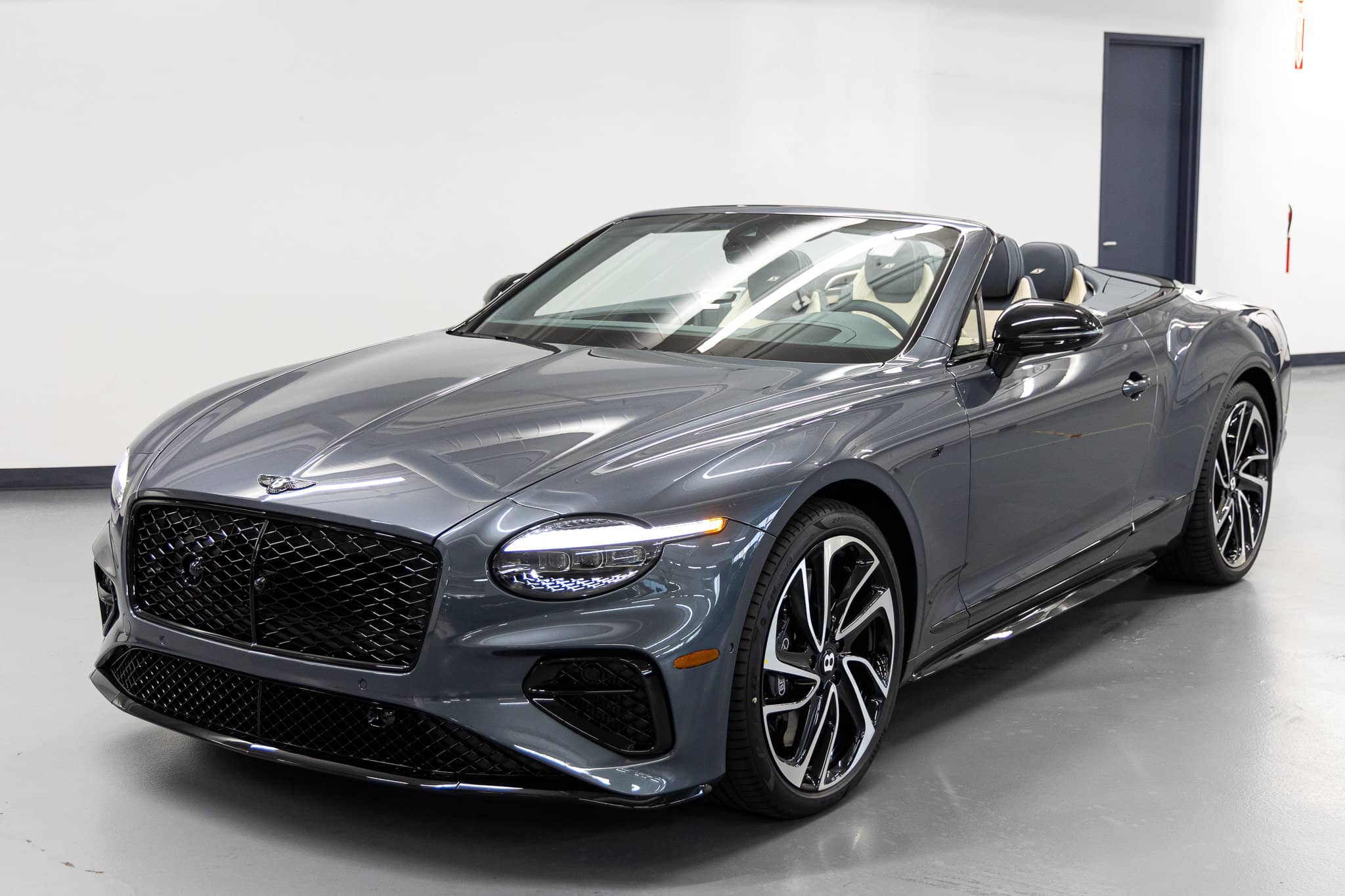 2026 Bentley Continental GTC - Image 3