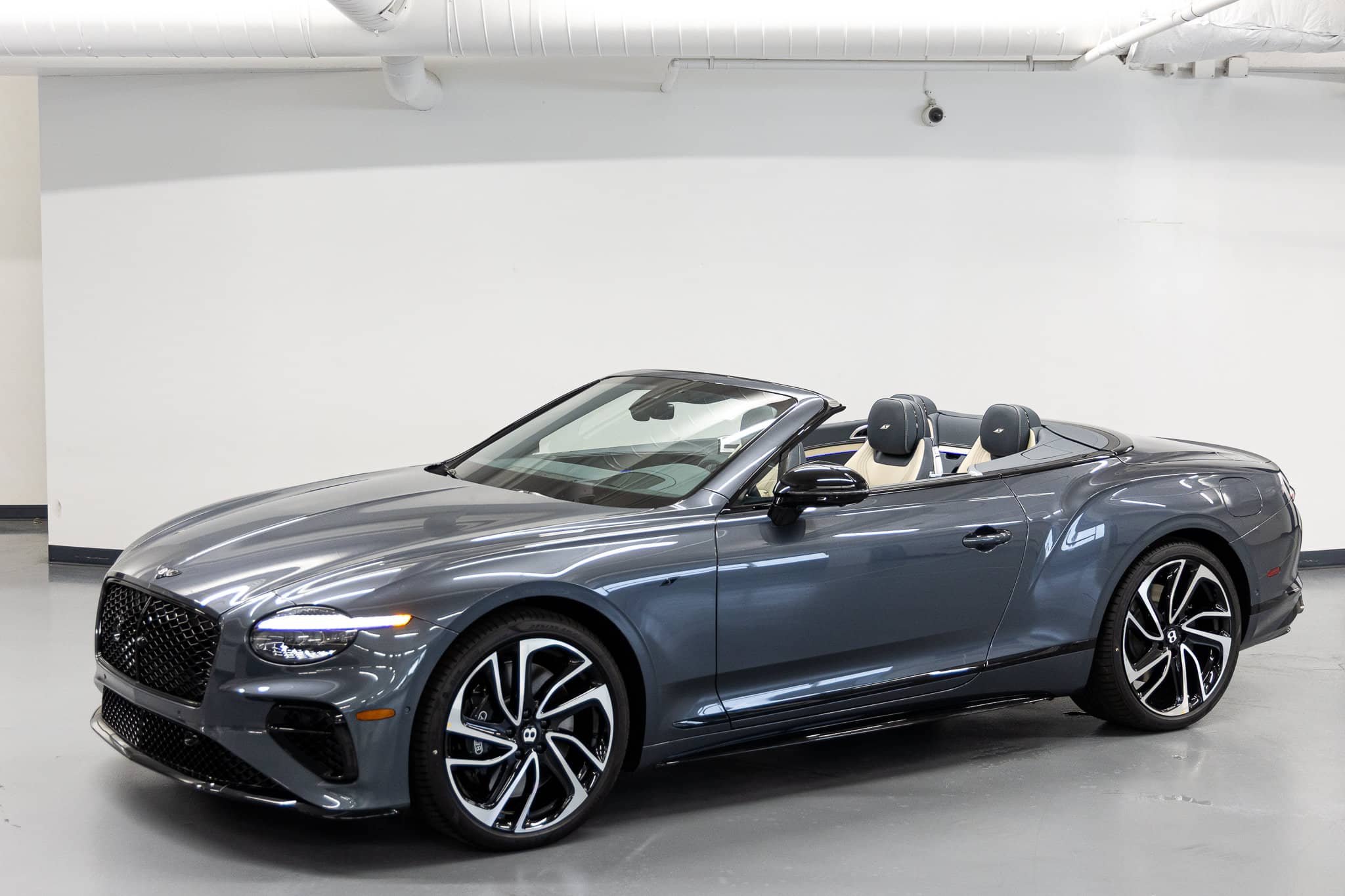 2026 Bentley Continental GTC - Image 2