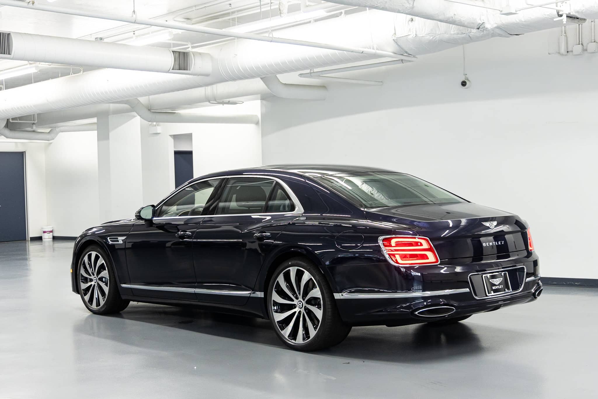 2026 Bentley Flying Spur - Image 3