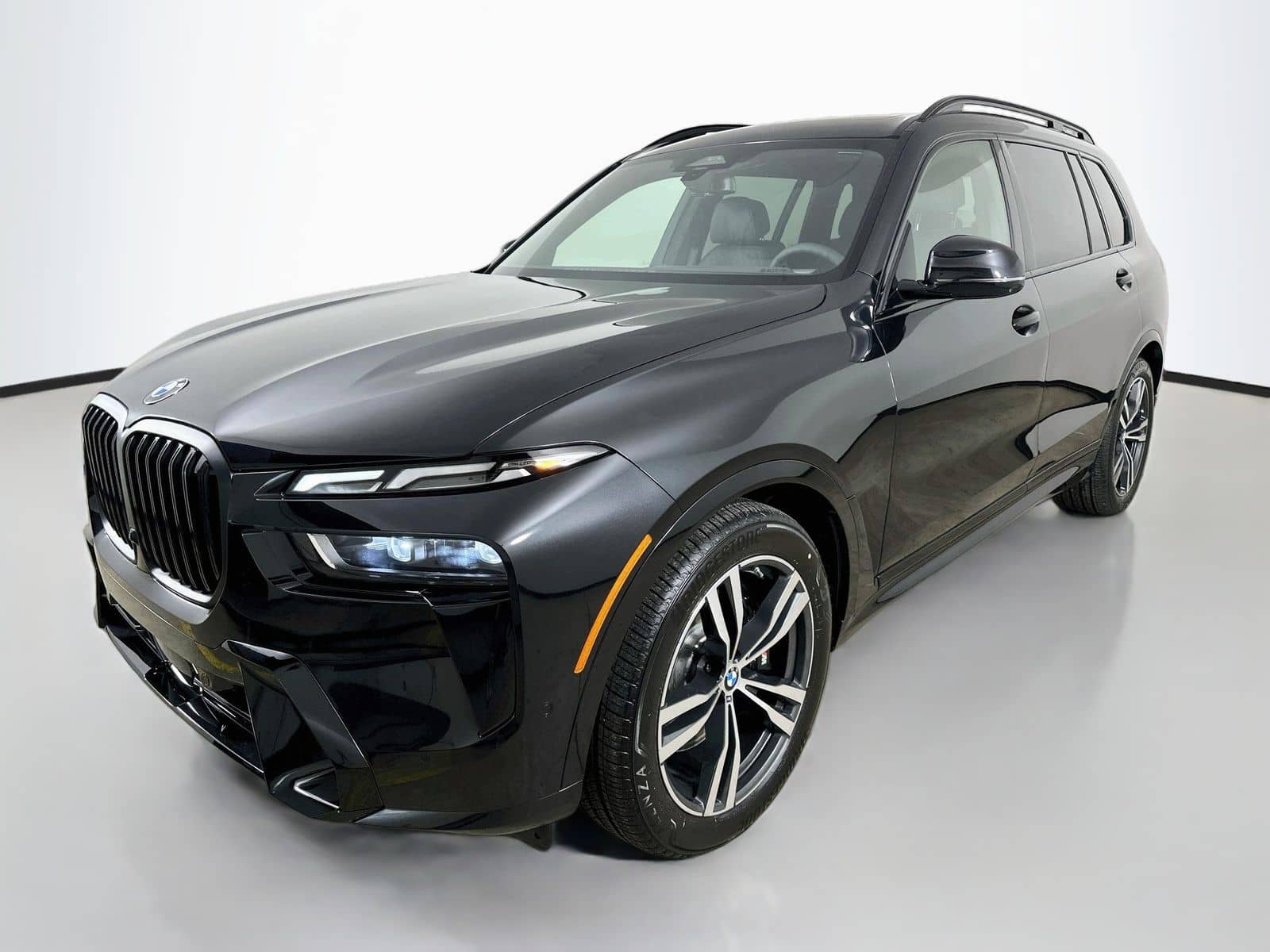 2027 BMW X7 - Image 1