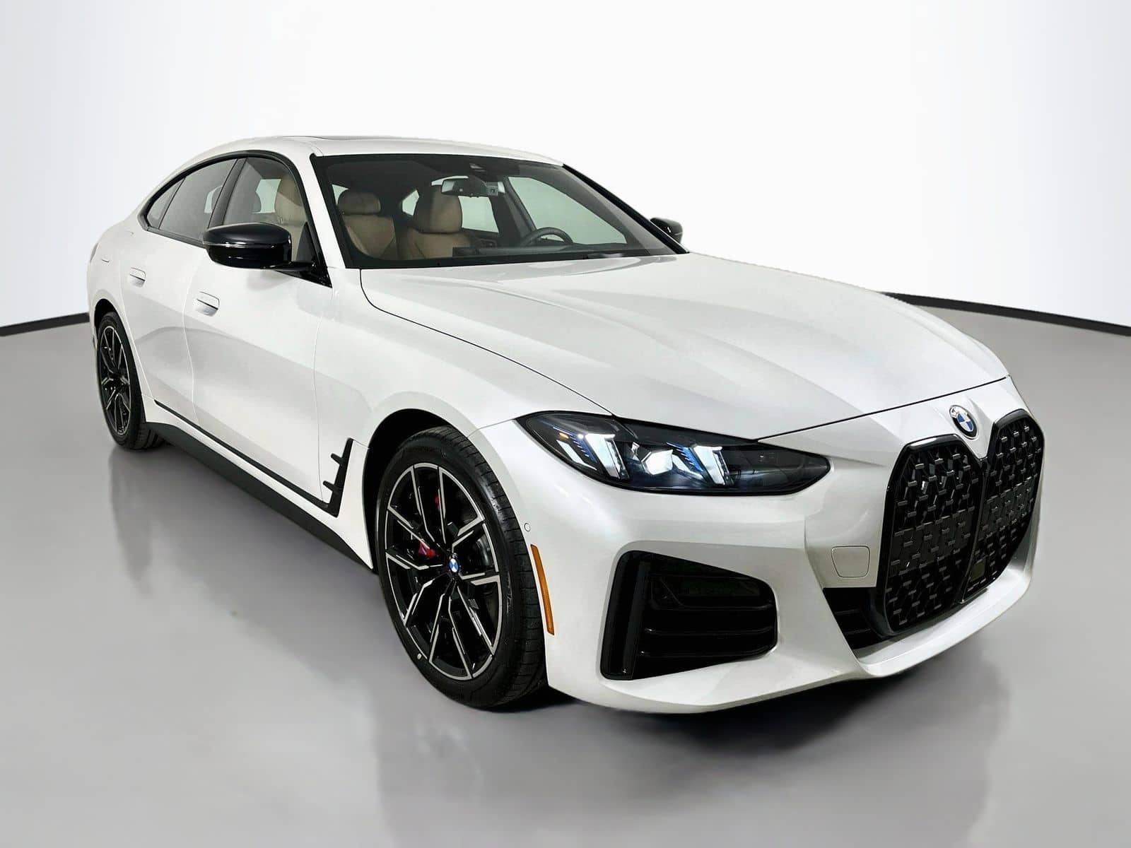 2026 BMW 4 Series - Image 3