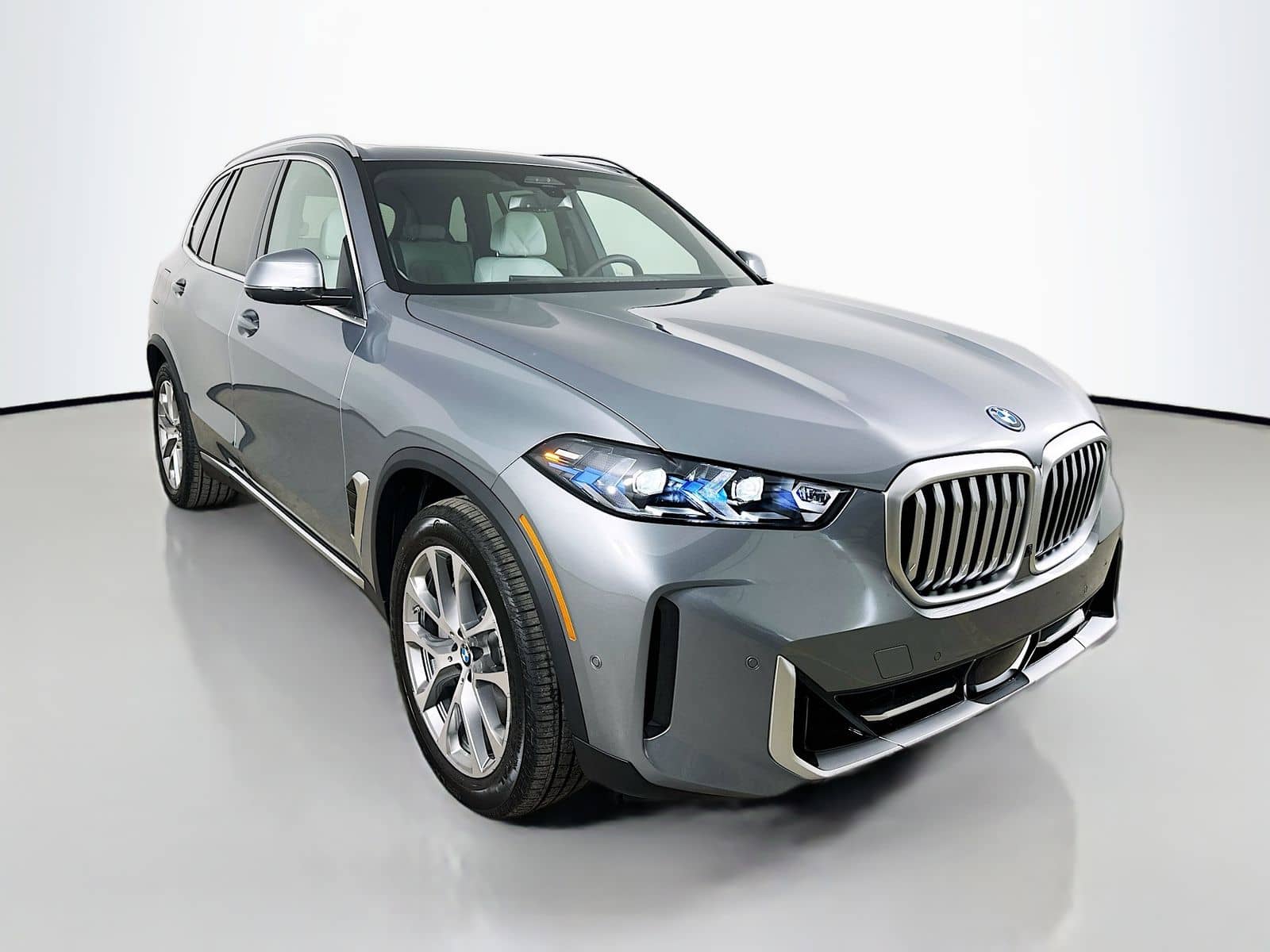 2026 BMW X5 - Image 3