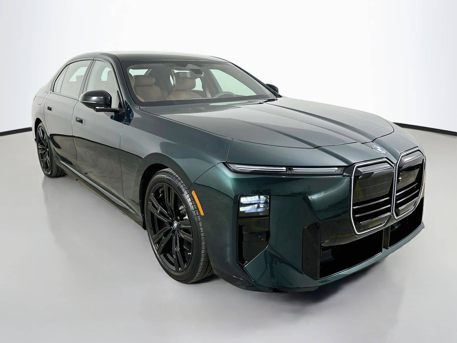 2027 BMW 7 Series - Image 3