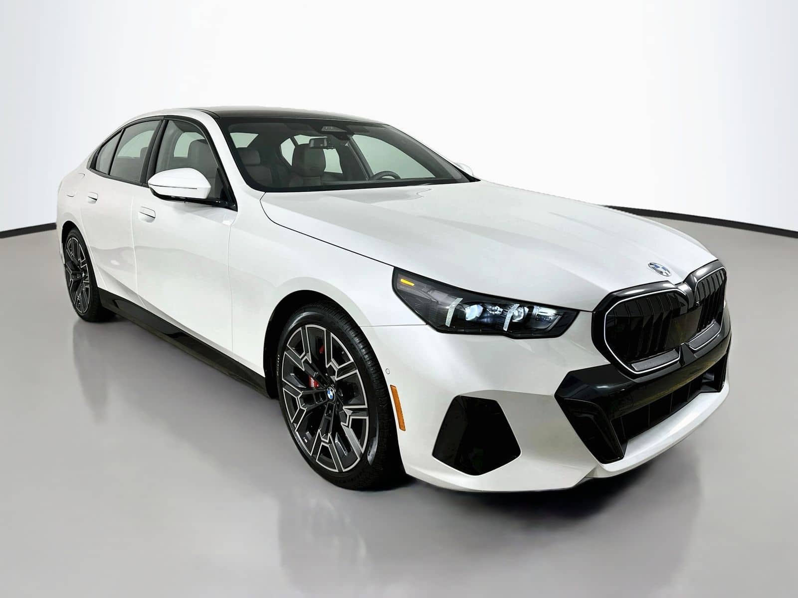 2027 BMW 5 Series - Image 3