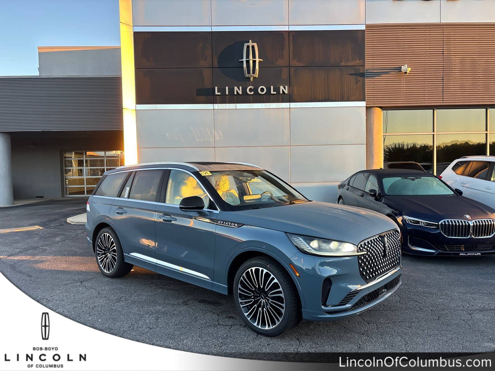 2026 Lincoln Aviator - Image 1