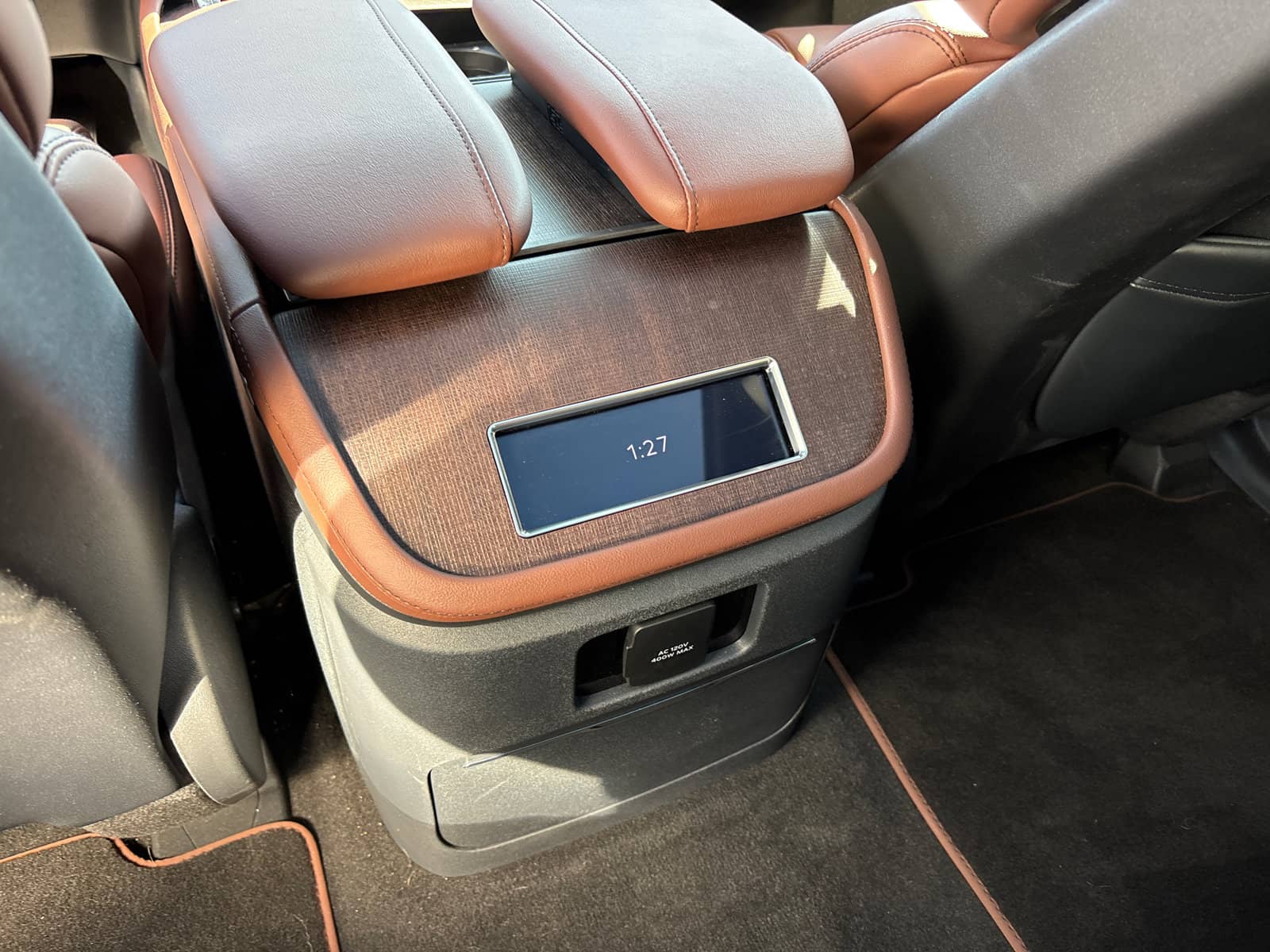 2026 Lincoln Navigator - Image 31
