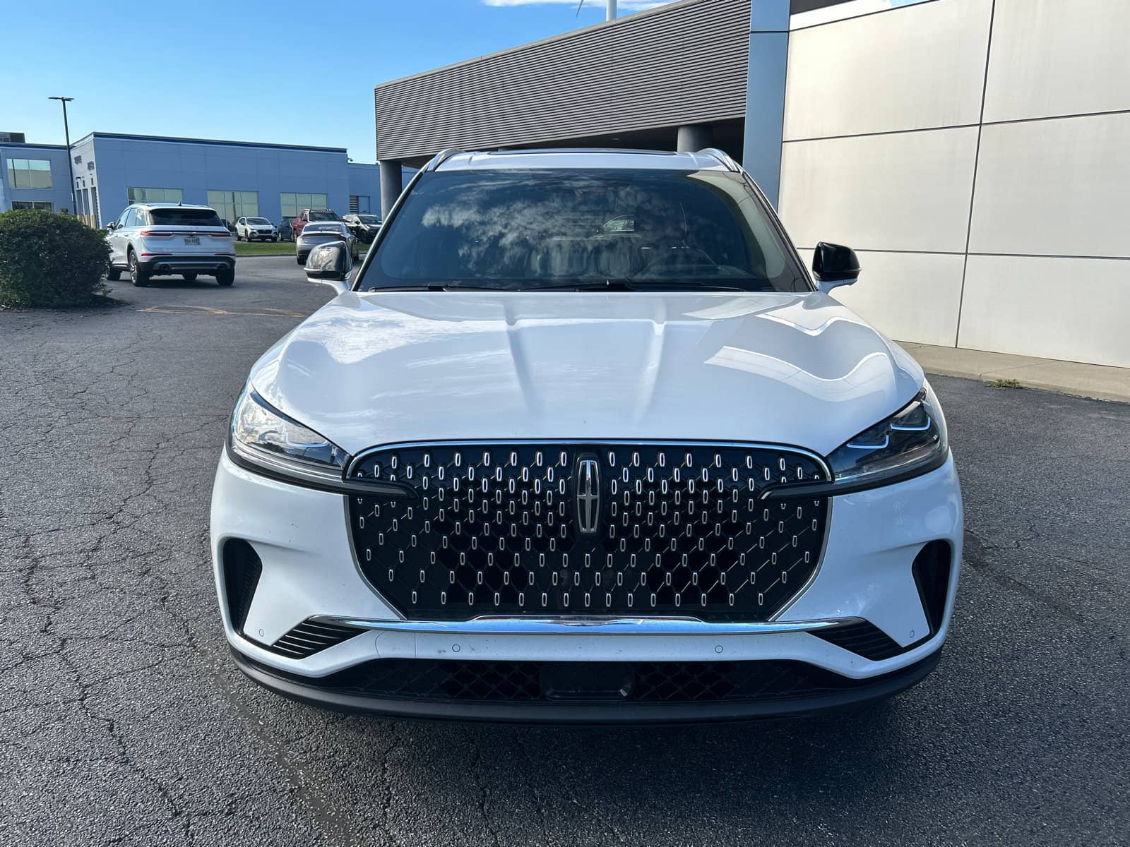 2026 Lincoln Aviator - Image 2