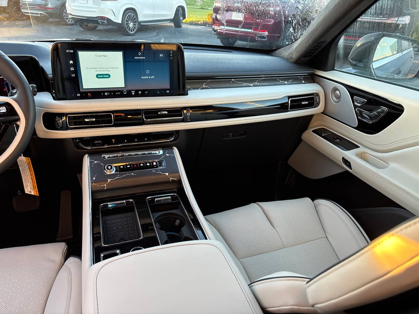 2026 Lincoln Aviator - Image 27