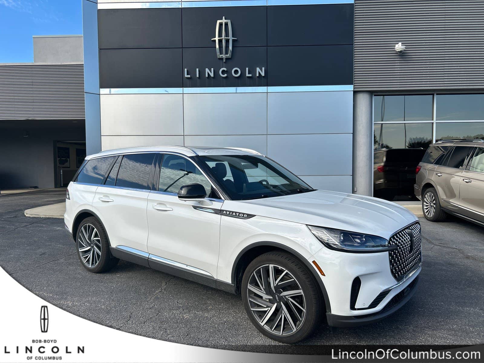 2026 Lincoln Aviator - Image 1