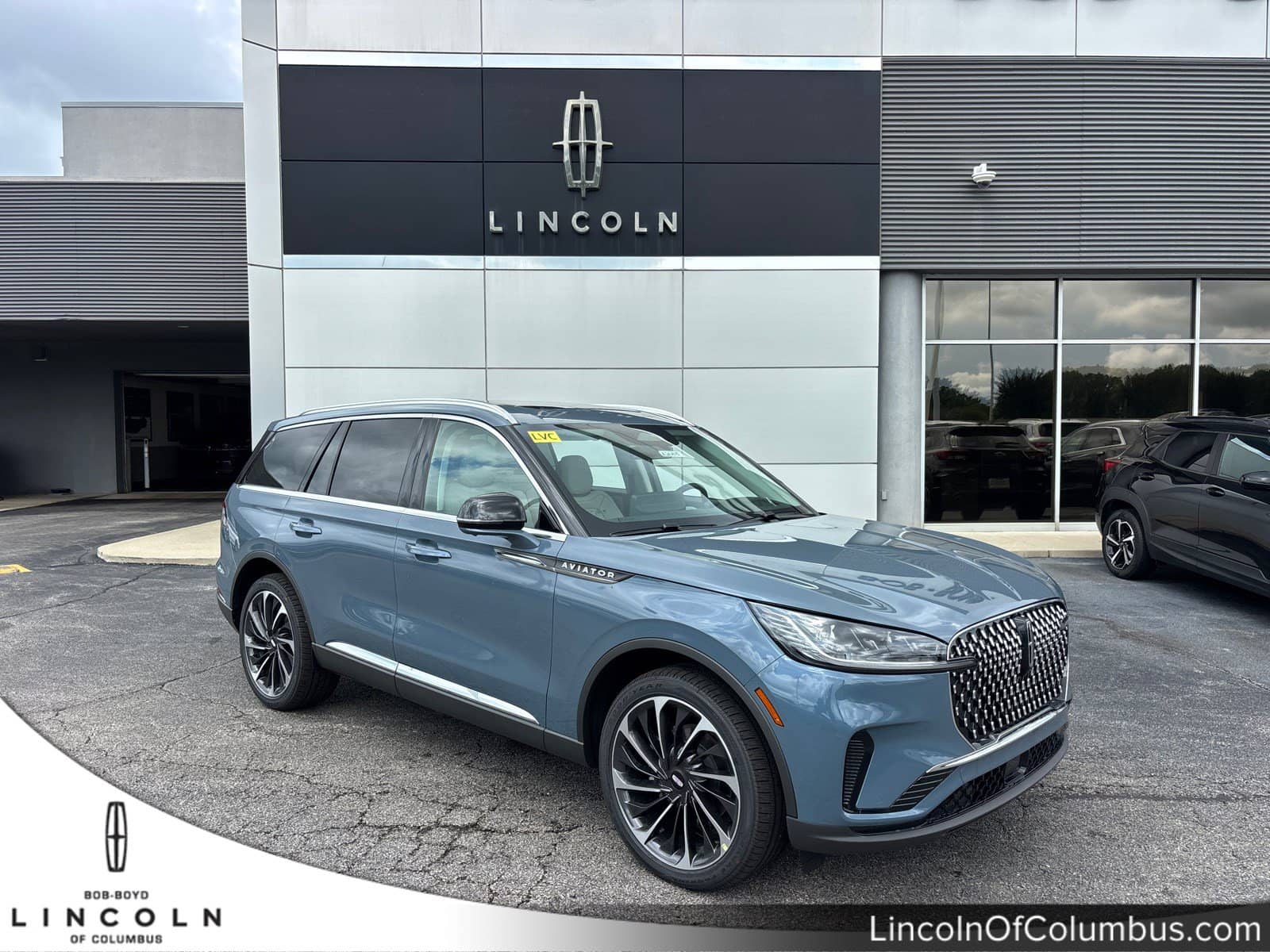 2026 Lincoln Aviator - Image 1