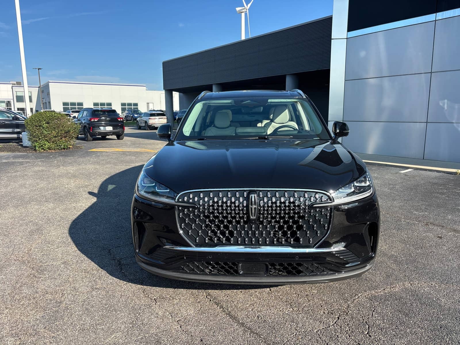 2026 Lincoln Aviator - Image 2