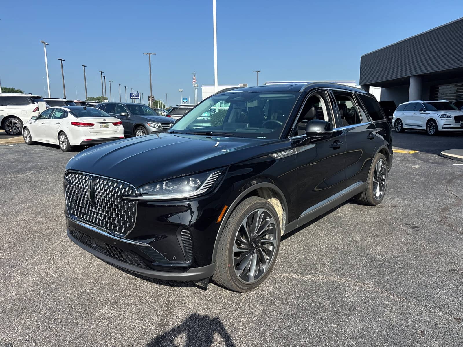 2026 Lincoln Aviator - Image 3