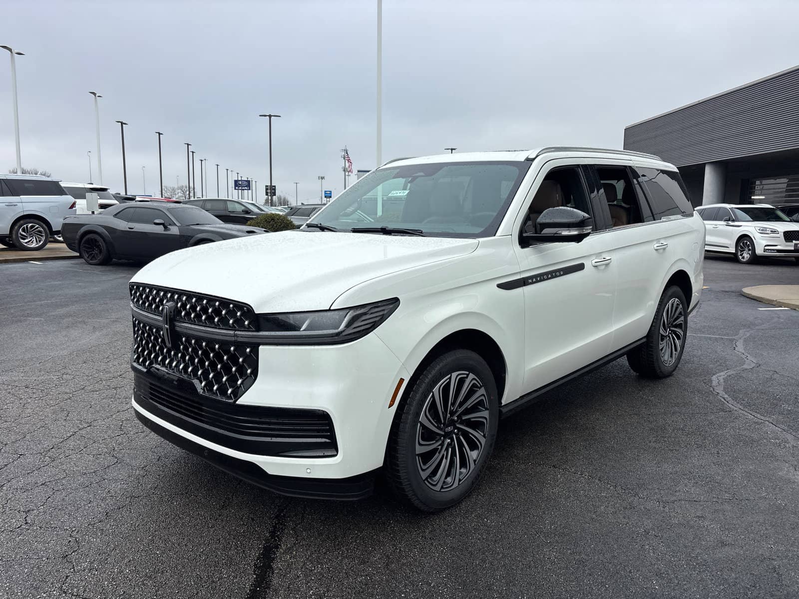 2026 Lincoln Navigator - Image 3