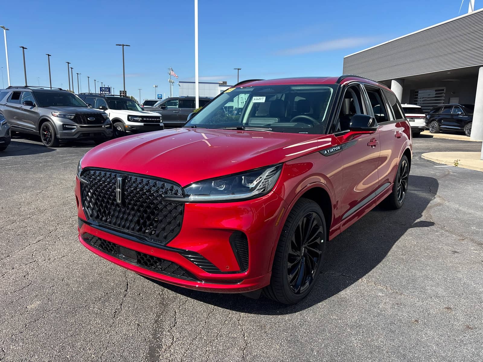 2026 Lincoln Aviator - Image 3