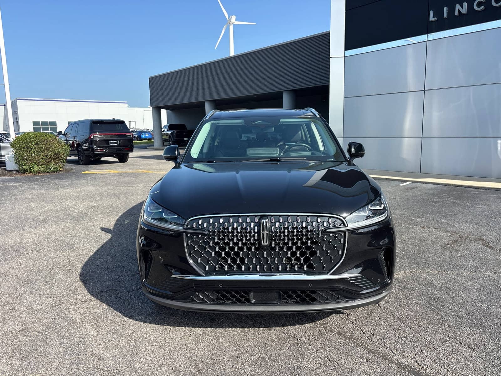 2026 Lincoln Aviator - Image 2