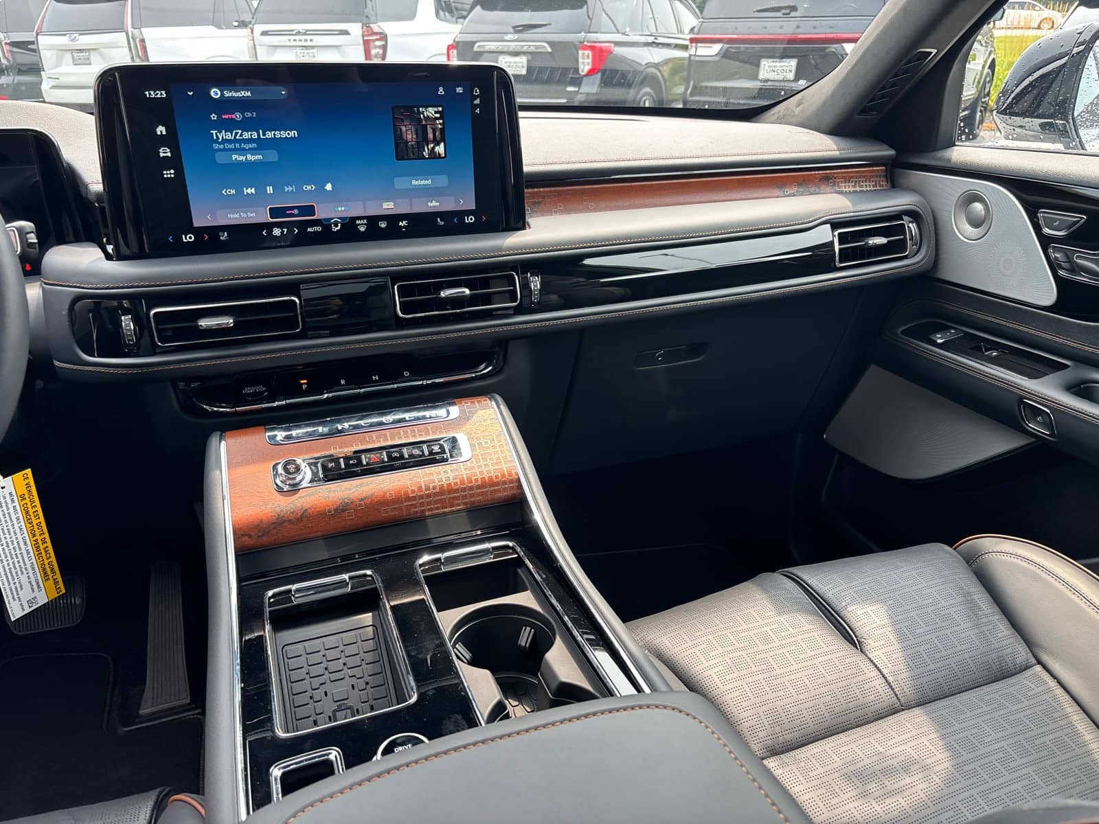 2026 Lincoln Aviator - Image 31