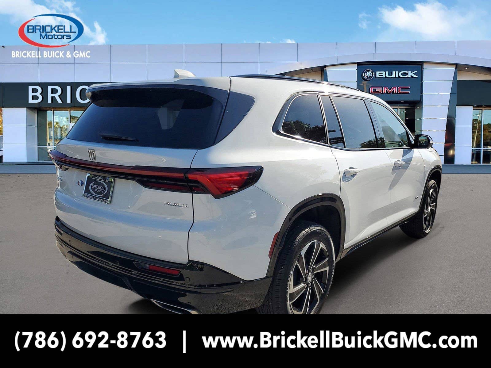 2025 Buick Enclave - Image 3