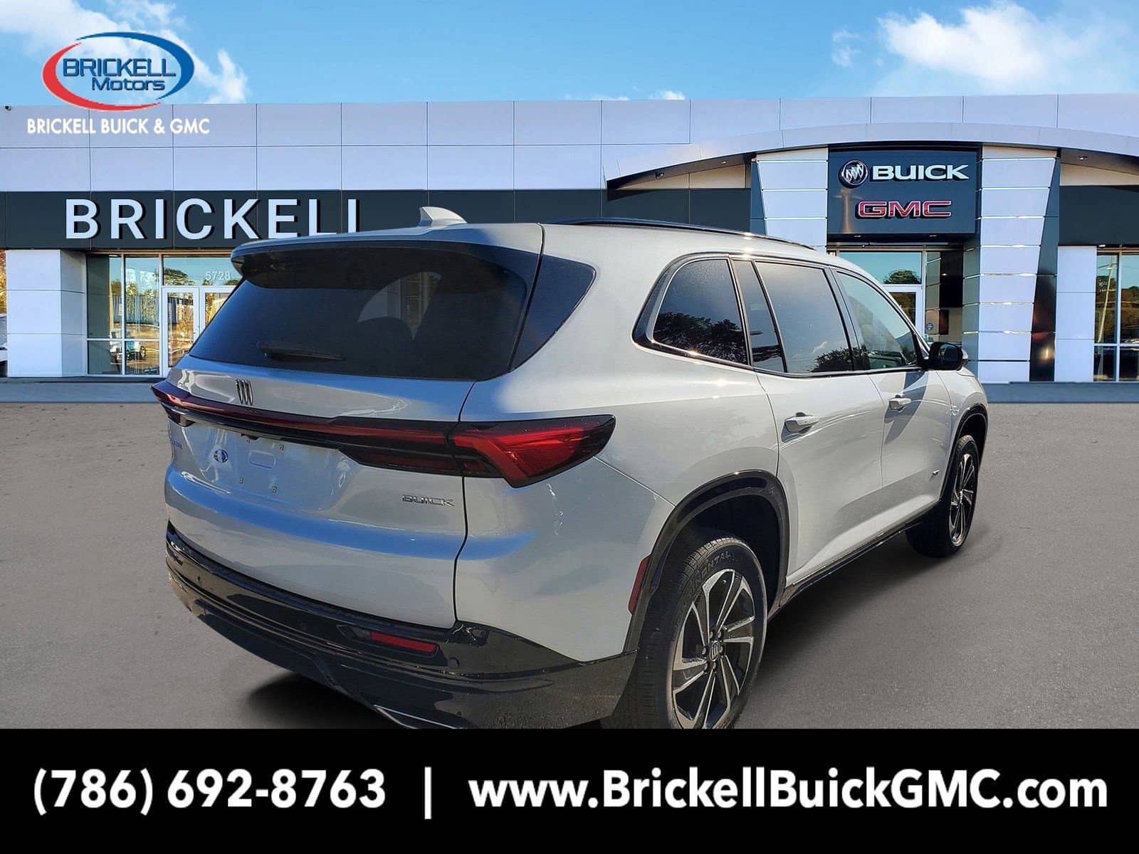 2025 Buick Enclave - Image 3