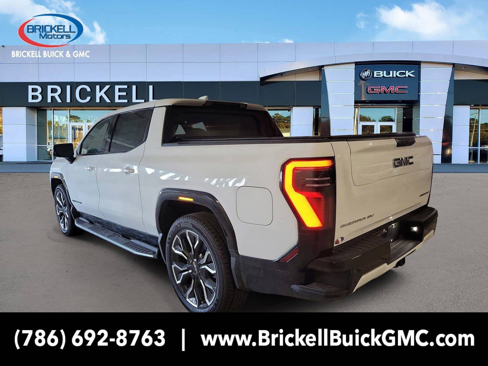 2025 GMC Sierra EV - Image 2