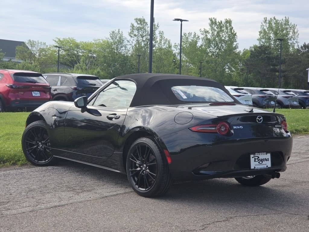 2026 Mazda MX-5 Miata - Image 2