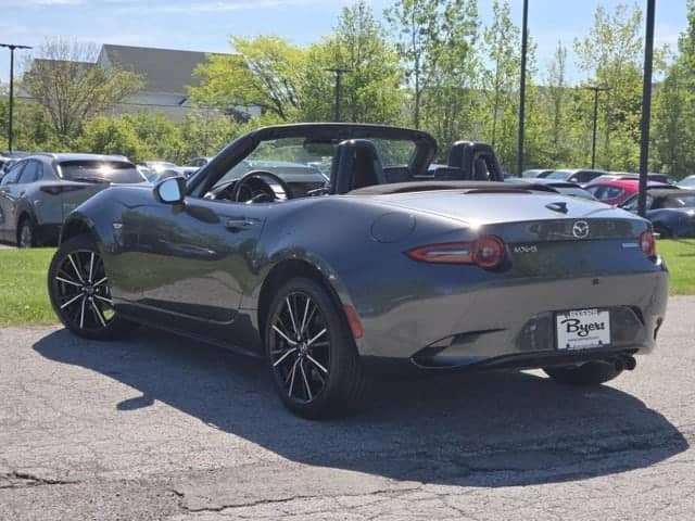 2026 Mazda MX-5 Miata - Image 2