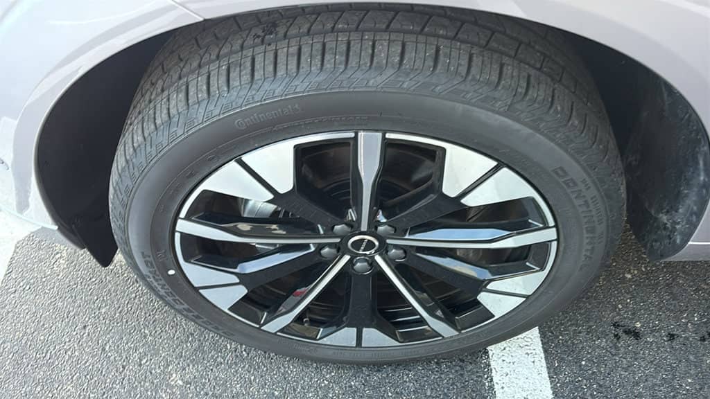 2026 Volvo XC60 - Image 34