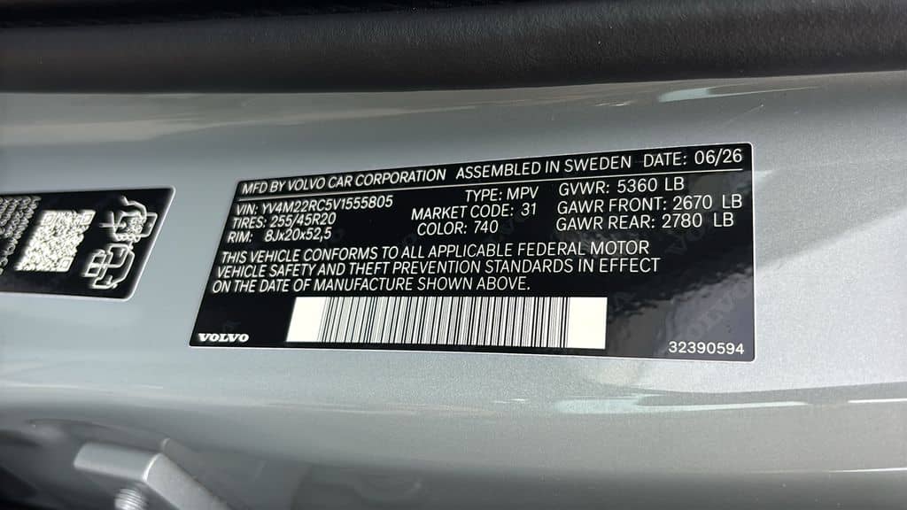 2027 Volvo XC60 - Image 32