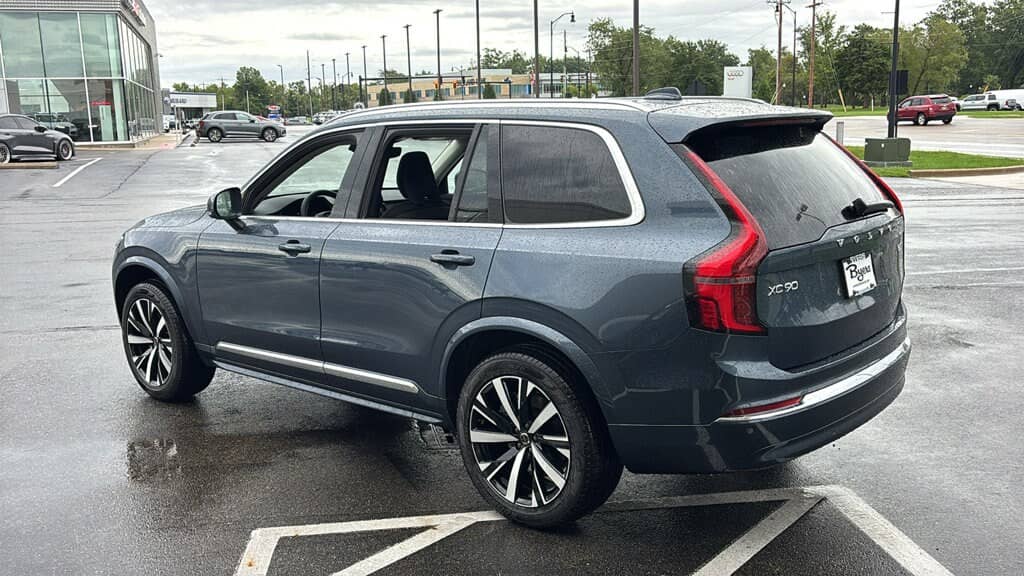2026 Volvo XC90 - Image 3