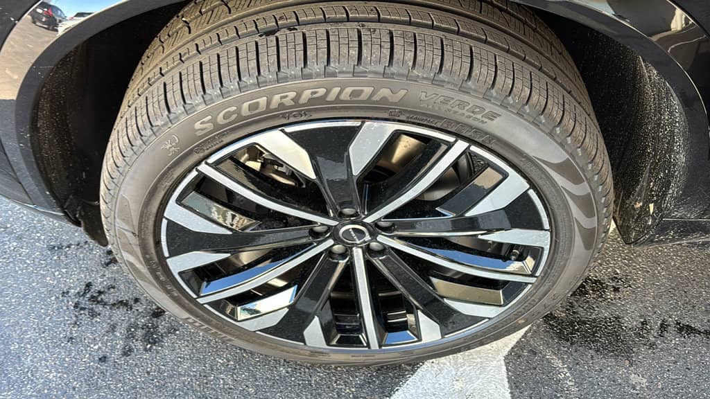 2026 Volvo XC90 - Image 33