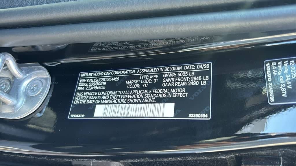 2026 Volvo XC40 - Image 35