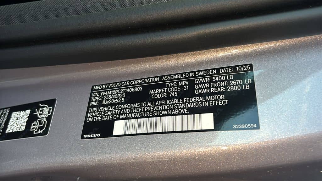 2026 Volvo XC60 - Image 35